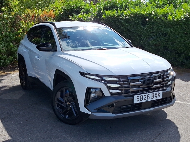 Hyundai Tucson 1.6T 239 Hybrid Black Line White