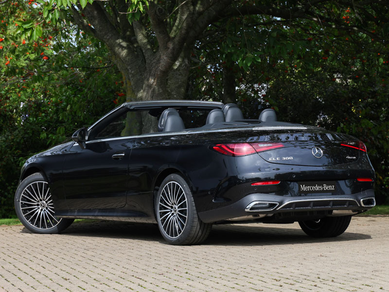 Mercedes-Benz CLE Class Cle 300 4Matic Amg Line Premium 9G-tronic Black #2