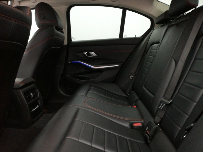 BMW 3 Series 320I Sport Step GY21BXW Black #6