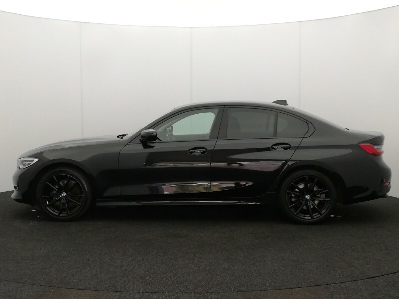 BMW 3 Series 320I Sport Step GY21BXW Black #4