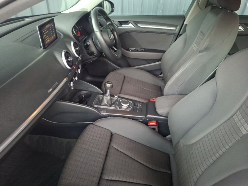 Audi A3 1.0 Tfsi Sport AP17LXU Black #5