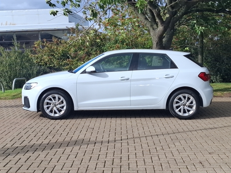 Audi A1 25 Tfsi Sport FH23XFX White #4