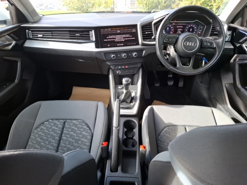 Audi A1 25 Tfsi Sport FH23XFX White #3