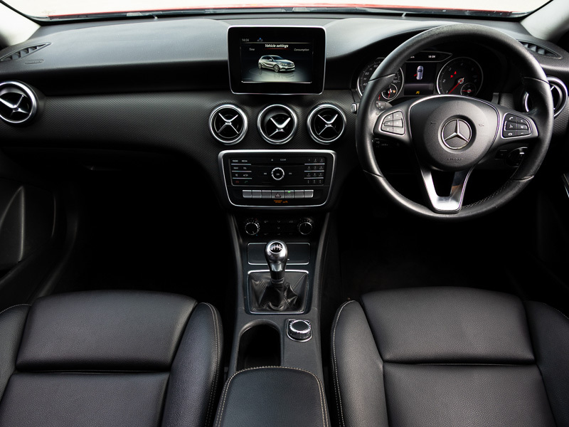 Mercedes-Benz A Class A180d Se NX18HNA Red #3