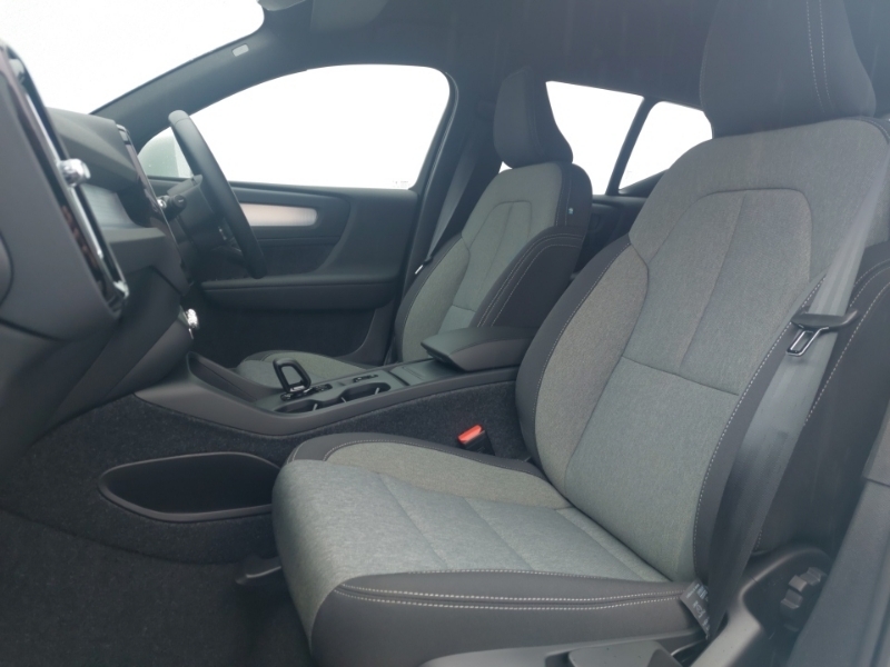 Volvo XC40 2.0 B3p Core White #5