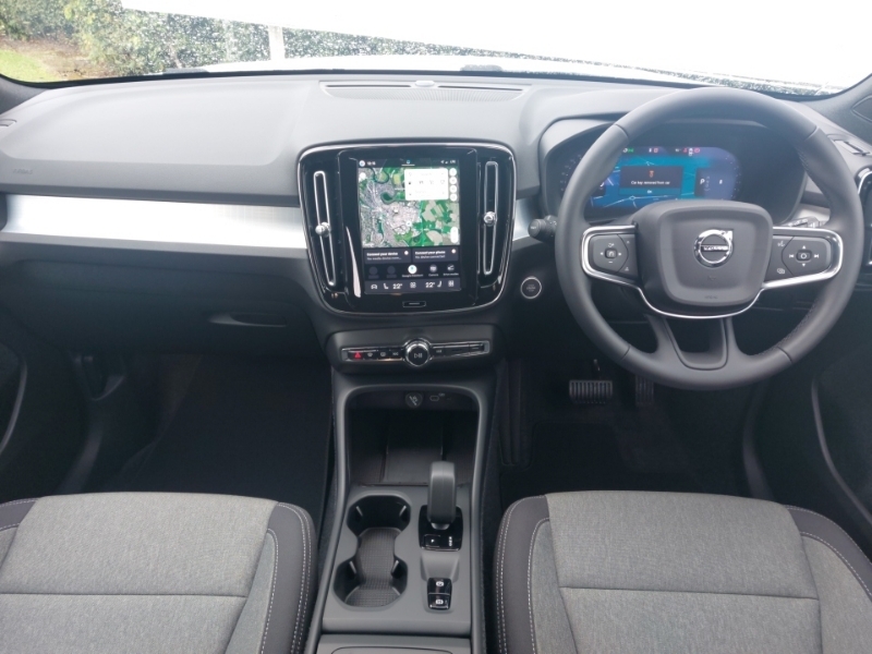 Volvo XC40 2.0 B3p Core White #3