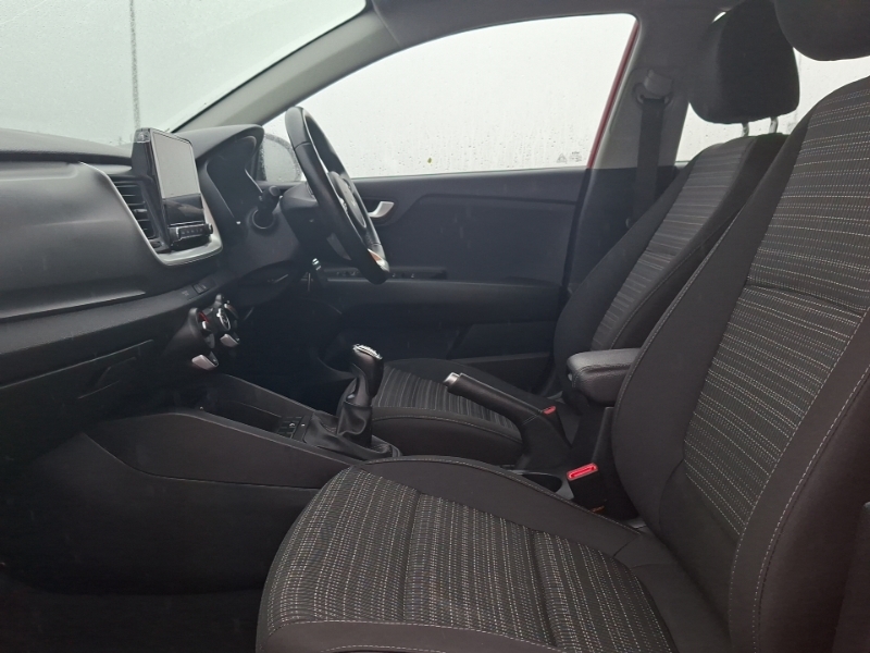 Kia Stonic 1.0T Gdi 99 2 SH23NKU Red #5