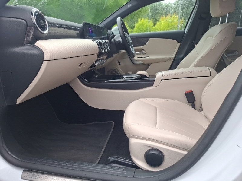 Mercedes-Benz A Class A200 Sport Executive Edition SH71UTU White #5