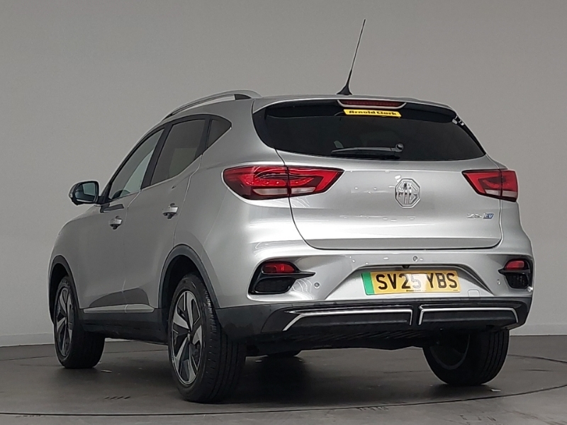 MG ZS 130Kw Trophy Connect Ev 51Kwh Silver #2