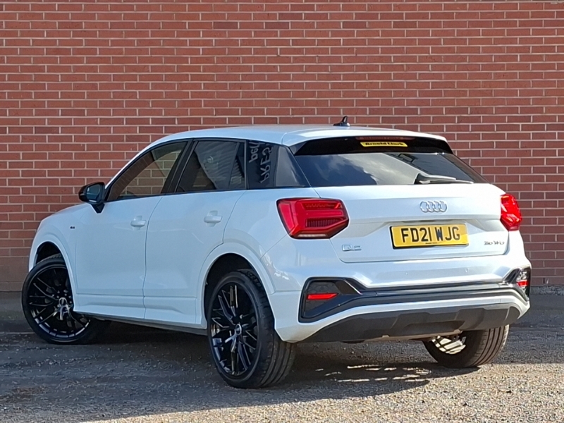 Audi Q2 35 Tfsi Black Edition S Tronic FD21WJG White #2