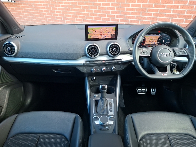 Audi Q2 35 Tfsi Black Edition S Tronic FD21WJG White #3