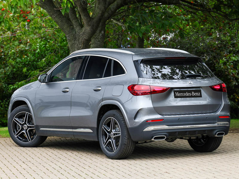 Mercedes-Benz GLA Class Gla 200 Amg Line Executive Grey #2