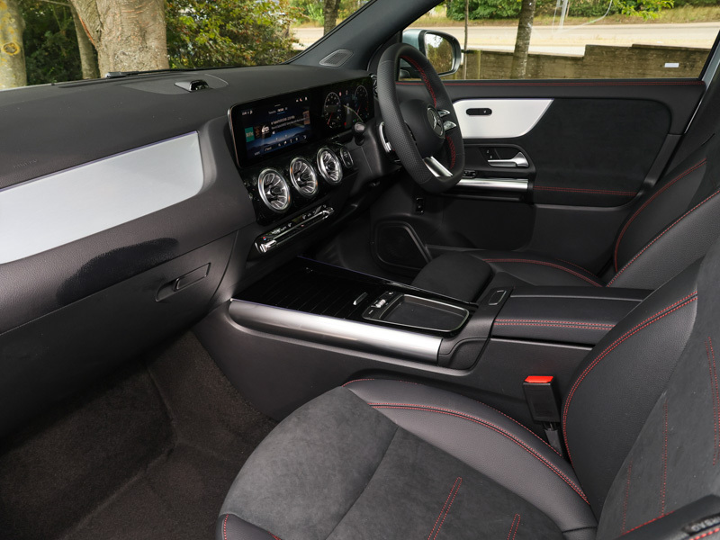 Mercedes-Benz GLA Class Gla 200 Amg Line Executive Silver #5
