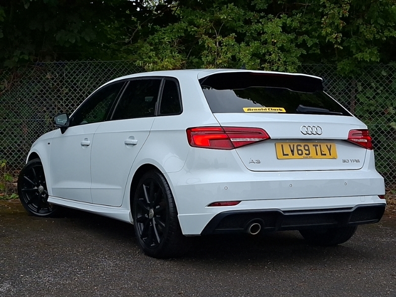 Audi A3 30 Tfsi 116 Black Edition LV69TLY White #2