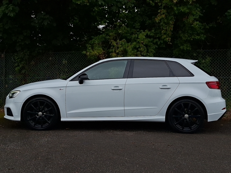 Audi A3 30 Tfsi 116 Black Edition LV69TLY White #4