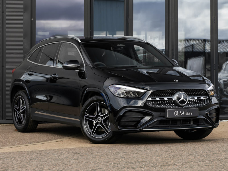 Mercedes-Benz GLA Class Gla 200 Amg Line Executive Black