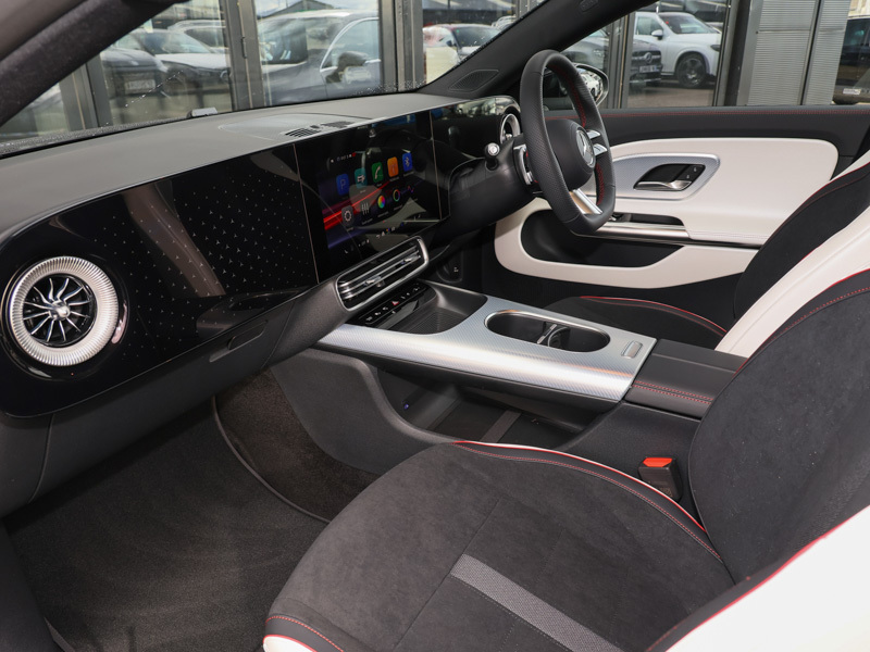 Mercedes-Benz CLA Class Cla 200 Amg Line Executive Black #5