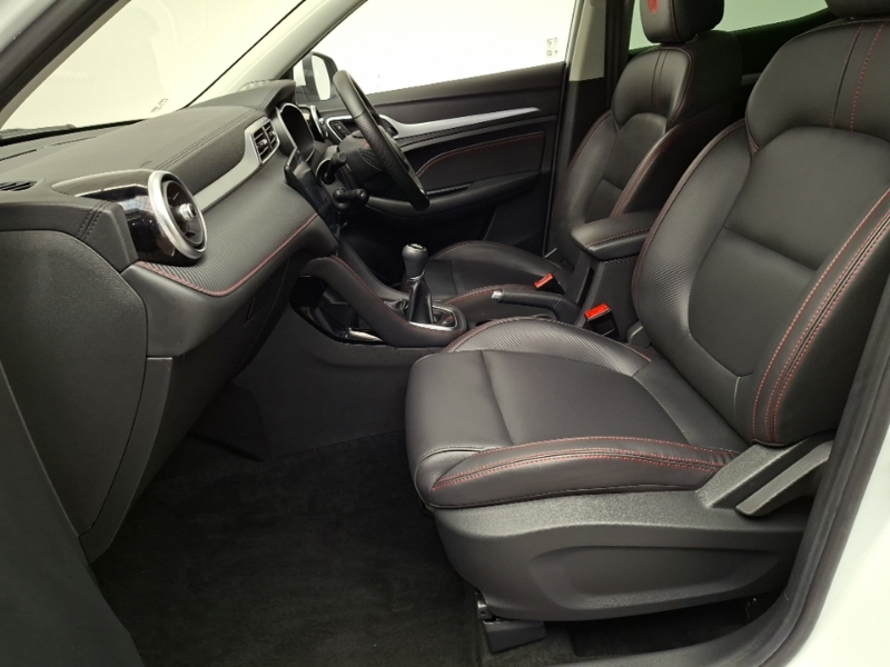 MG ZS 1.5 Vti-tech Exclusive SA73VRV White #5