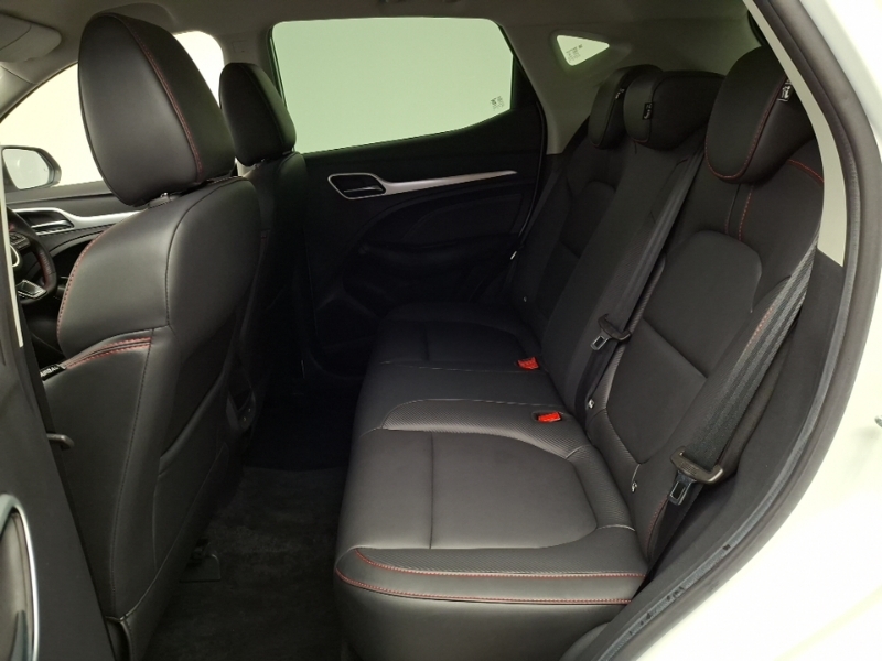 MG ZS 1.5 Vti-tech Exclusive SA73VRV White #6