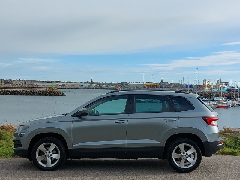 Skoda Karoq 1.0 Tsi Se Grey #4