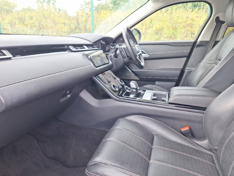 Land Rover Range Rover Velar 2.0 P400e Hse White #5