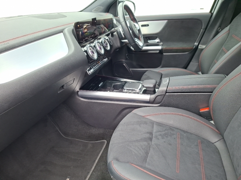 Mercedes-Benz EQA Eqa 300 4Matic 168Kw Amg Line 66.5Kwh Black #5