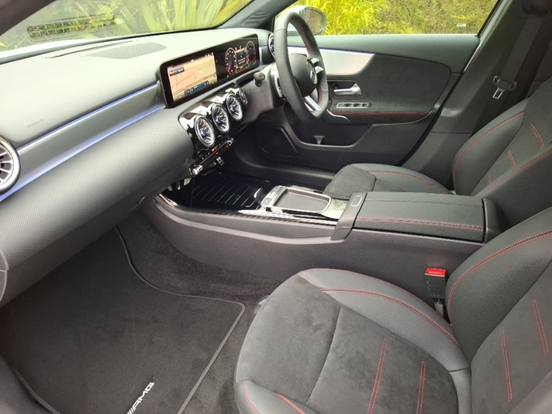 Mercedes-Benz A Class A180 Amg Line Executive Silver #2