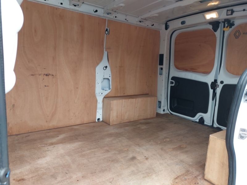 Renault Trafic Sl30 Blue Dci 130 Advance Van SB24MBU White #6
