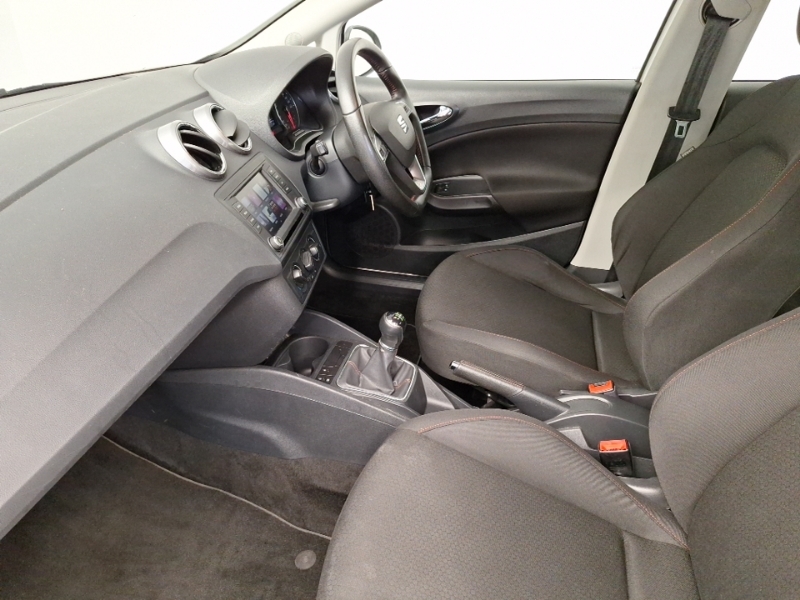 Seat Ibiza 1.2 Tsi 110 Fr Technology YF17TKT White #5
