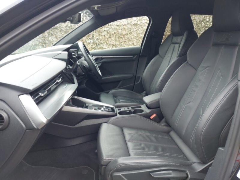 Audi A3 30 Tfsi S Line S Tronic YA72RFJ Black #5