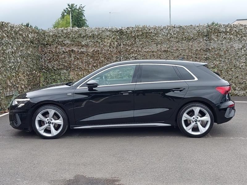 Audi A3 30 Tfsi S Line S Tronic YA72RFJ Black #4