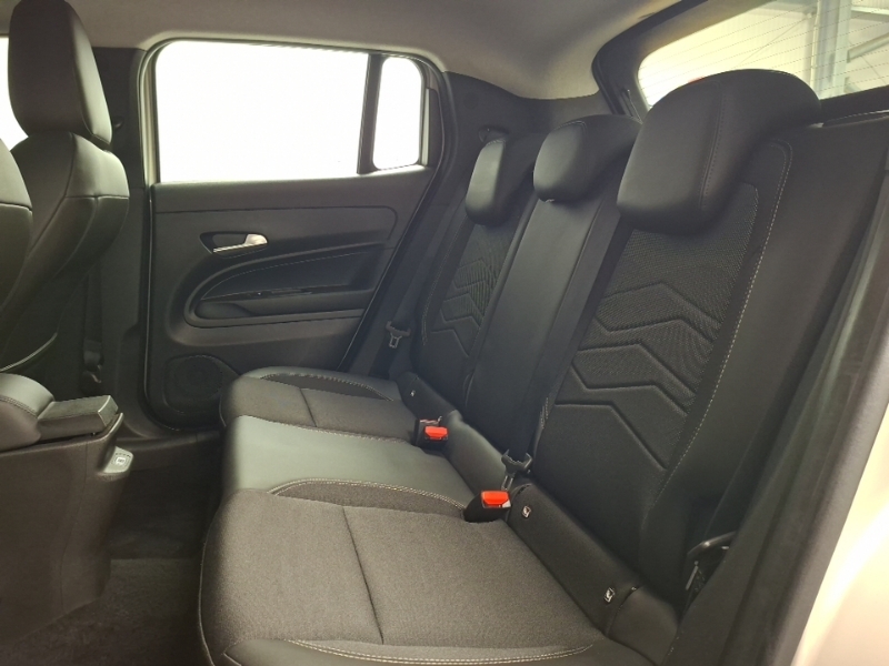 Jeep Avenger 1.2 Altitude Beige #6