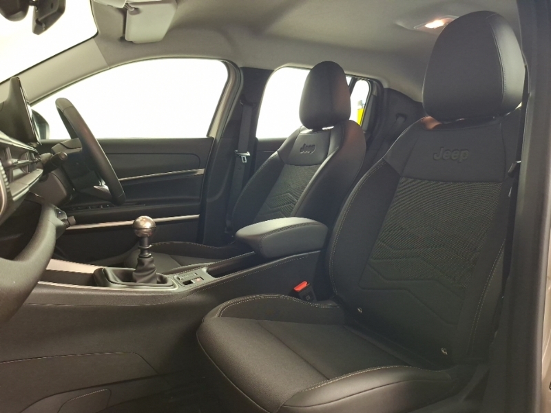 Jeep Avenger 1.2 Altitude Beige #5