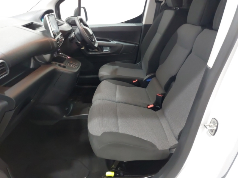 Peugeot E-Partner 800 100Kw 50Kwh Professional Premium Van White #5