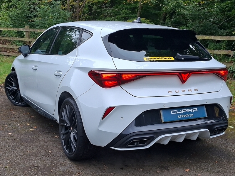 Cupra Leon 1.5 Tsi 150 Shadow Edition White #2