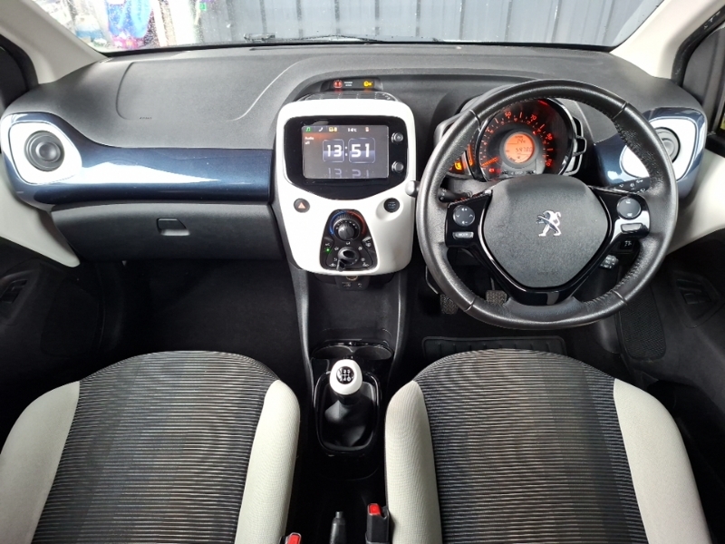 Peugeot 108 1.0 Collection White #3