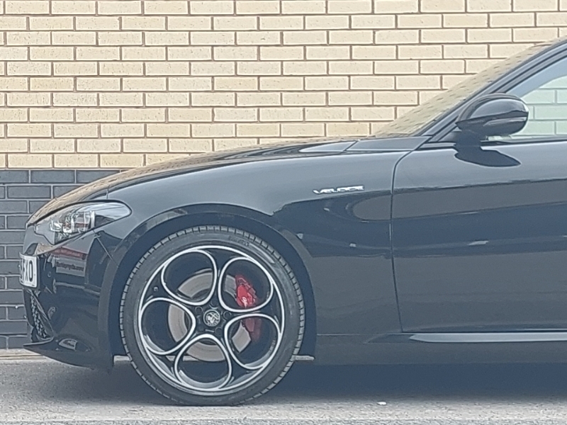 Alfa Romeo Giulia 2.0 Turbo Intensa Black #19