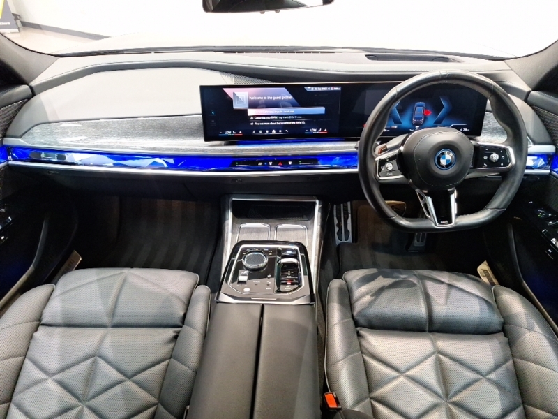 BMW i7 400Kw Xdrive60 M Sport 105.7Kwh Black #3