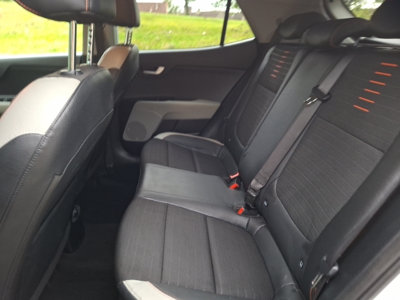 Kia Stonic 1.0T Gdi Mixx DG69EYK White #6
