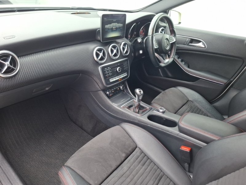 Mercedes-Benz A Class A180d Amg Line Executive LT67WJA White #5
