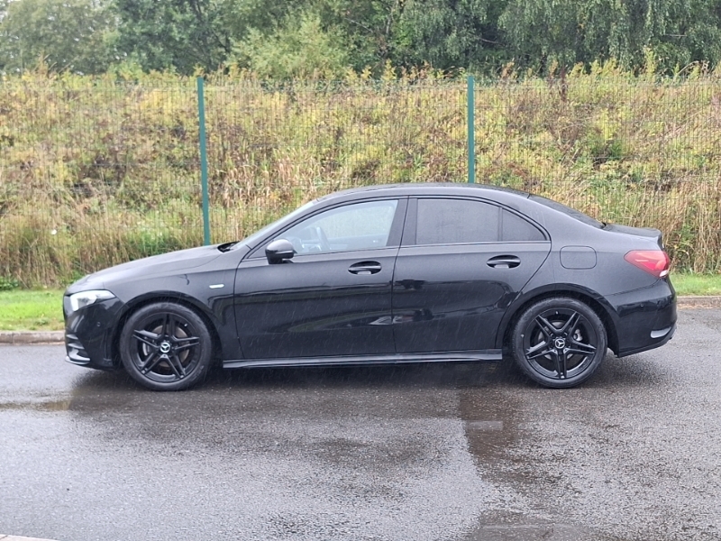 Mercedes-Benz A Class A180 Amg Line Executive Edition LR22RKV Black #4