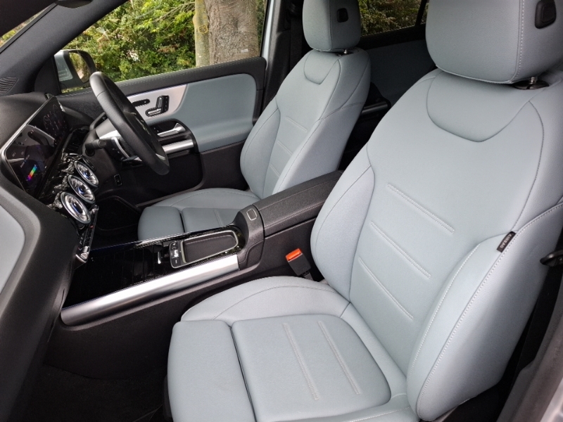Mercedes-Benz GLA Class Gla 200 Amg Line Premium Silver #5