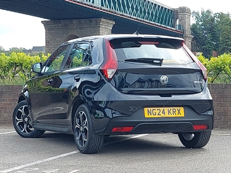 MG MG3 1.5 Vti-tech Exclusive Navigation Black #2
