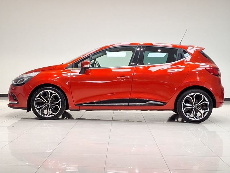 Renault Clio 1.5 Dci 90 Iconic MD19XVK Red #4