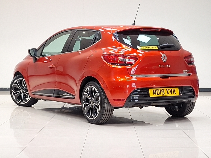 Renault Clio 1.5 Dci 90 Iconic MD19XVK Red #2