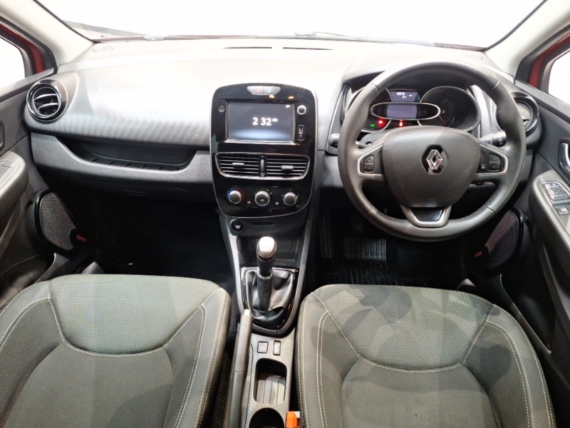 Renault Clio 1.5 Dci 90 Iconic MD19XVK Red #3