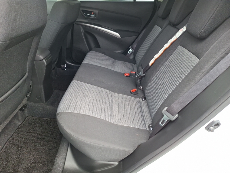 Suzuki S Cross 1.4 Boosterjet 48V Hybrid Motion White #6