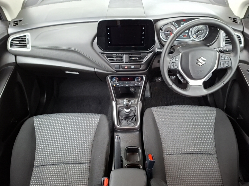 Suzuki S Cross 1.4 Boosterjet 48V Hybrid Motion White #3