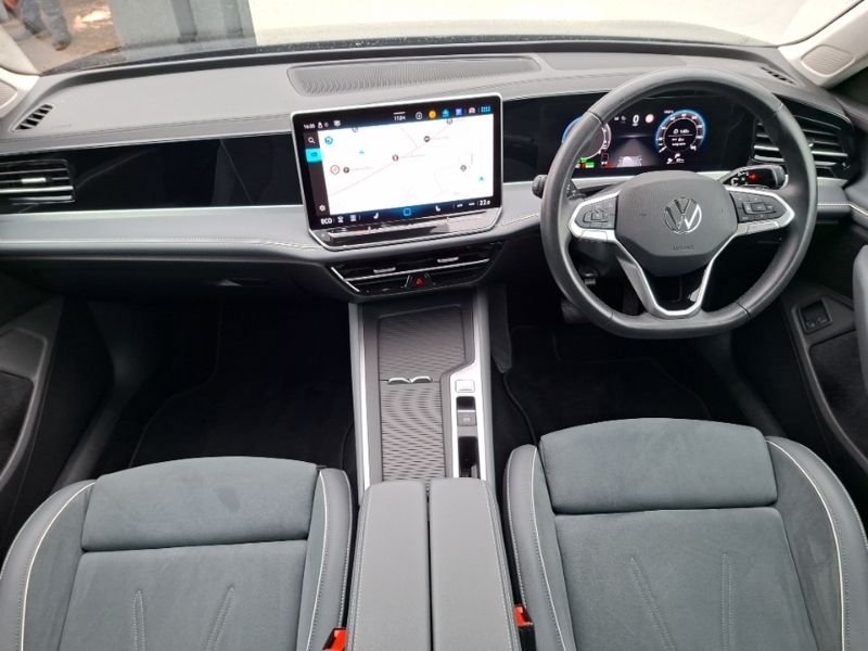 Volkswagen Passat 1.5 Tsi Ehybrid Life Dsg Black #3