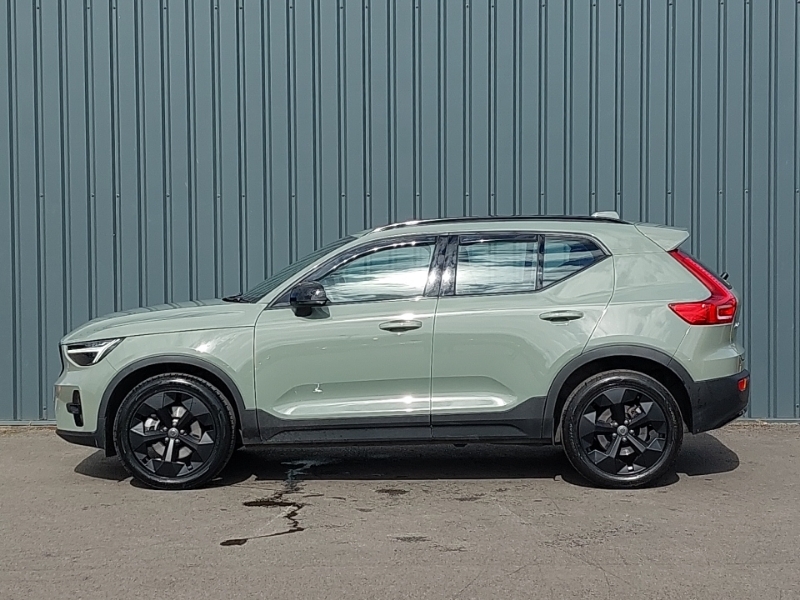 Volvo XC40 2.0 B4p Plus Dark FL25ODP Green #4
